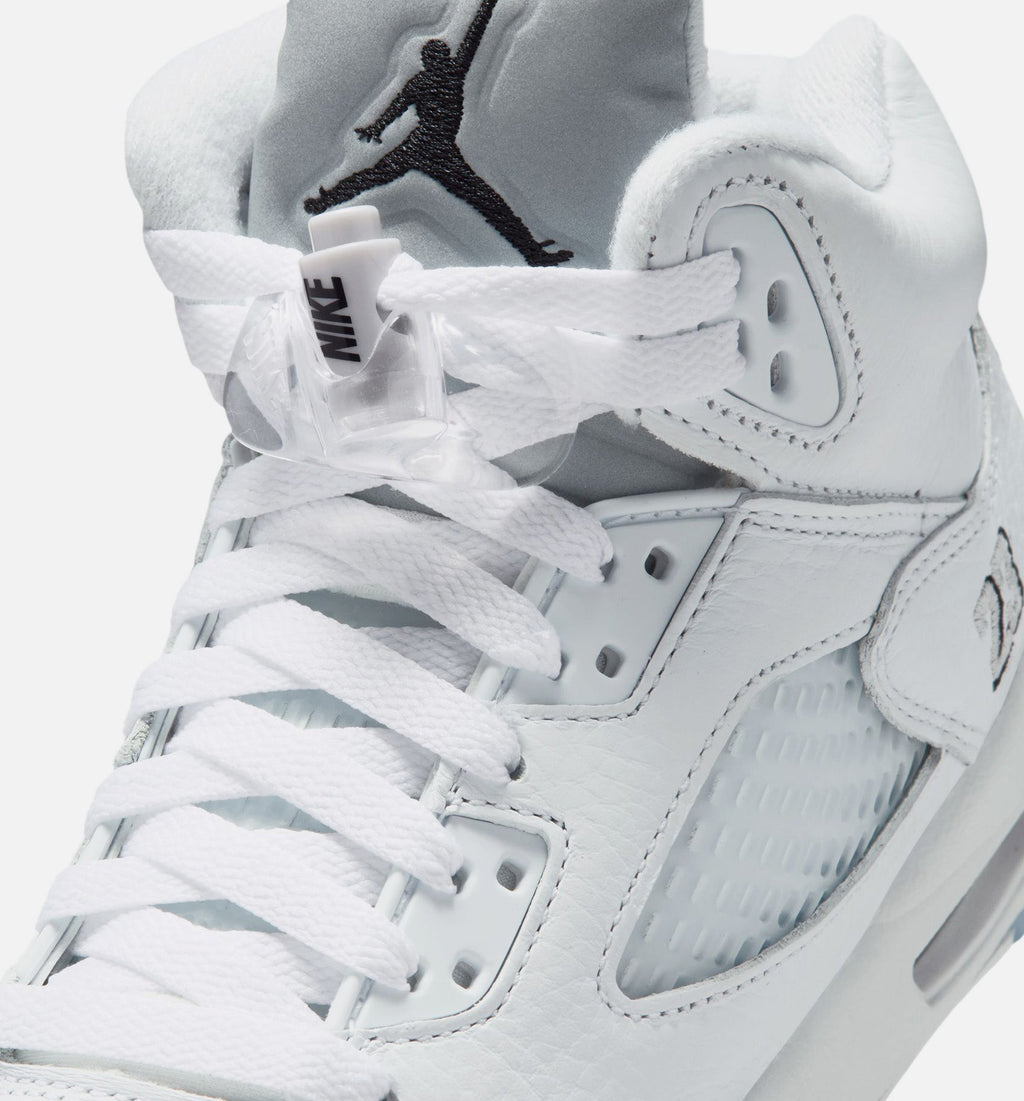 Air Jordan 5 Retro OG White Metallic – Grade School Lifestyle Shoe in White/Black/Metallic Silver